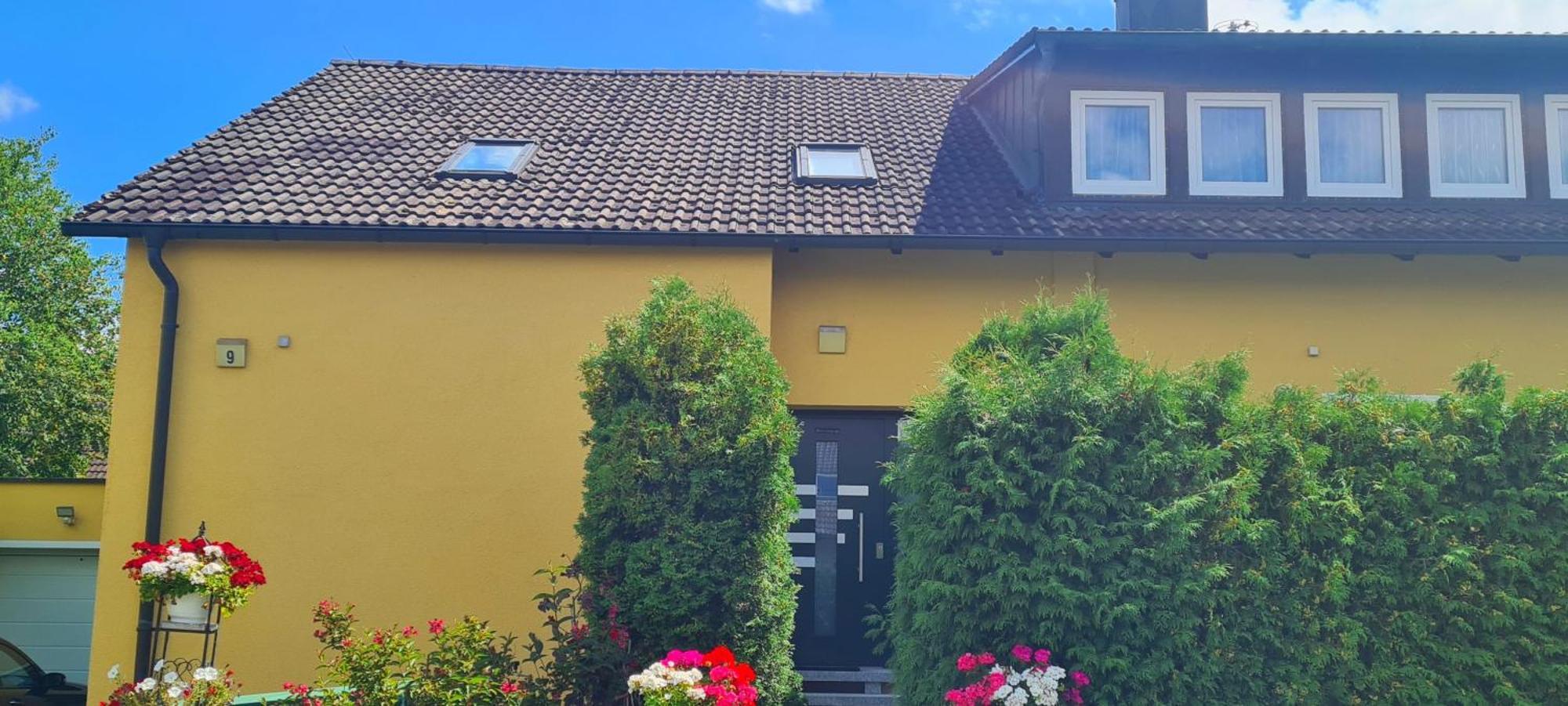 Gemuetliche 120 Qm Ferienwohnung Mit Balkon Adelsdorf Екстер'єр фото